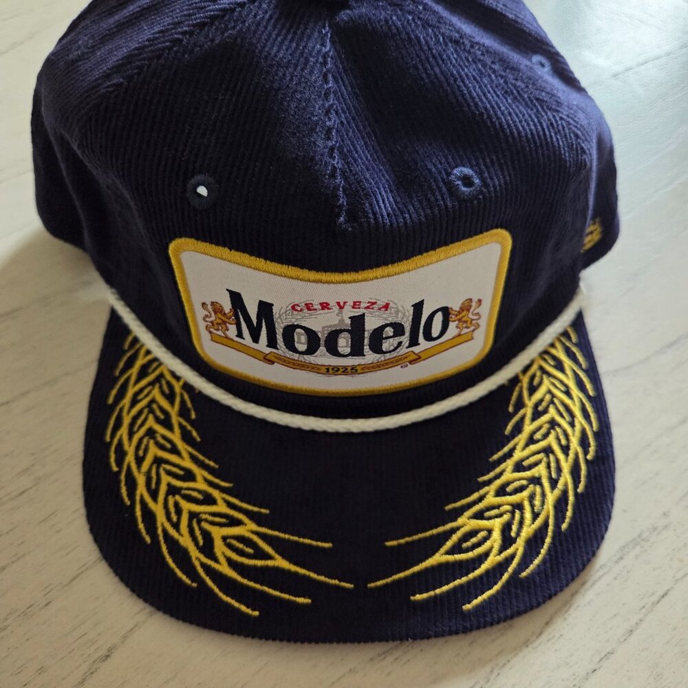 Brand New Modelo Apparel Bundle, Classic Pullover, Hoodie, T-Shirt & Hat - Picture 12 of 12